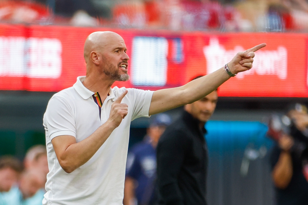 Uit Nederland: Erik ten Hag ‘absoluut verwoest’ – Manager ‘verwoest’ door het ontslag van Manchester United