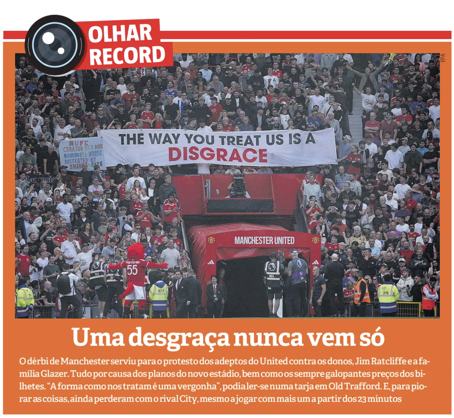 Portuguese newspaper Record covers the Manchester United protest